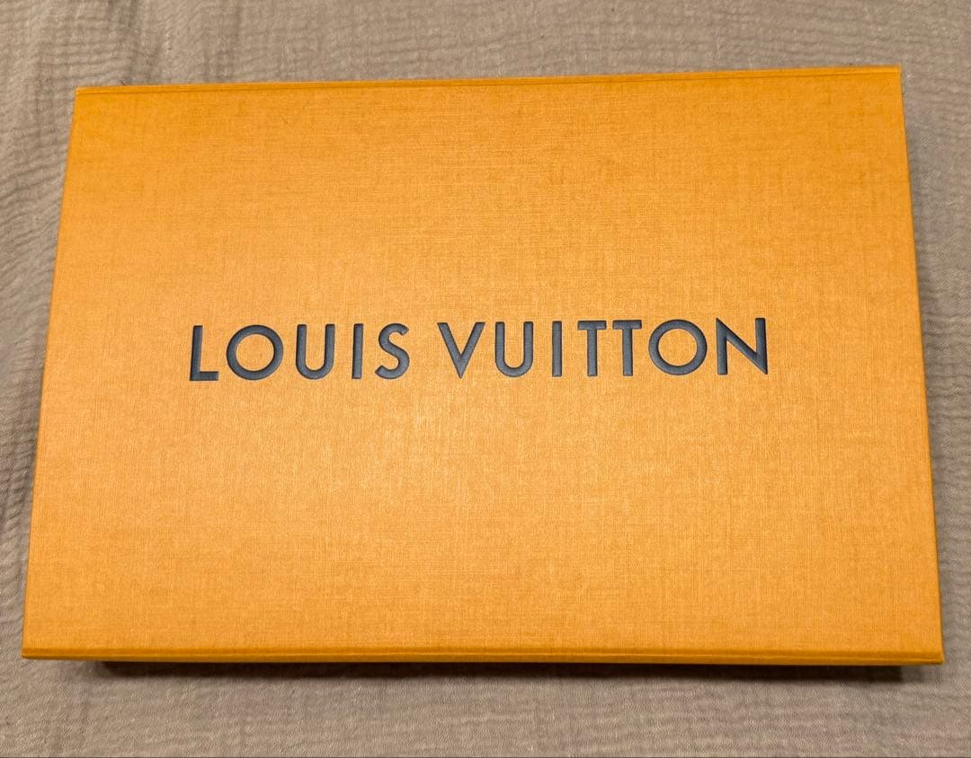 Louis Vuitton ダークブラウン マフラー　箱付き　紙袋付き