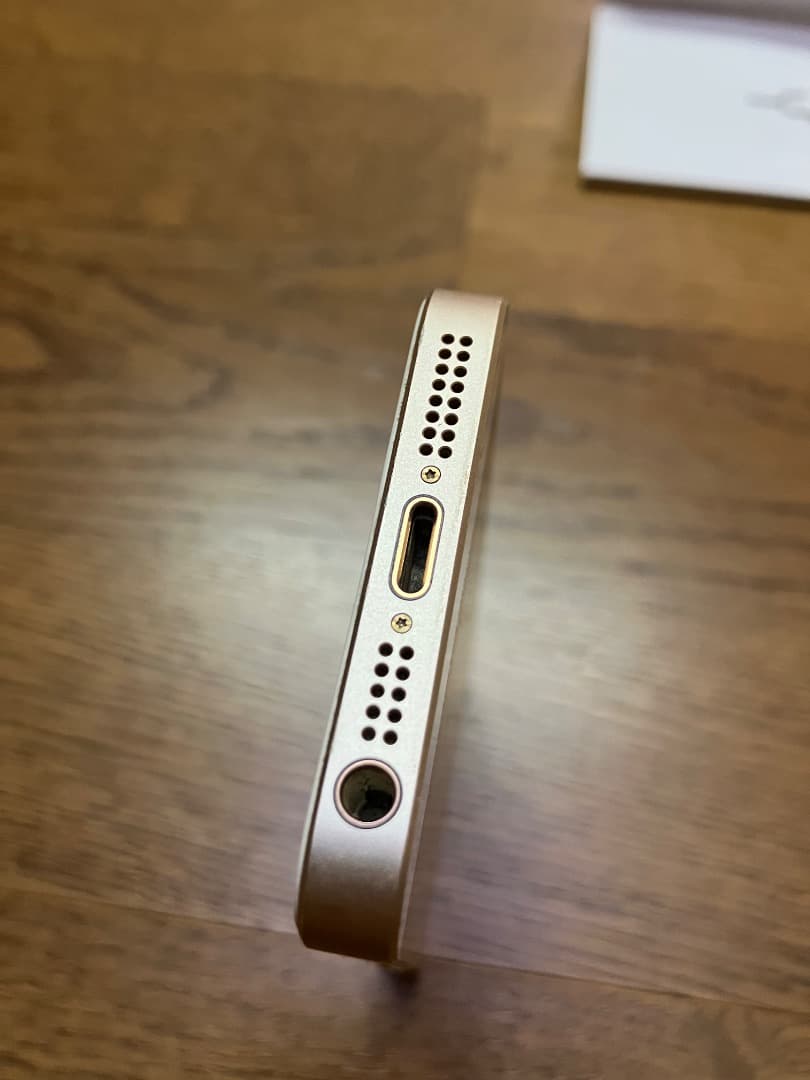 美品! MP842J/A iPhone SE Gold 32GB イヤホン
