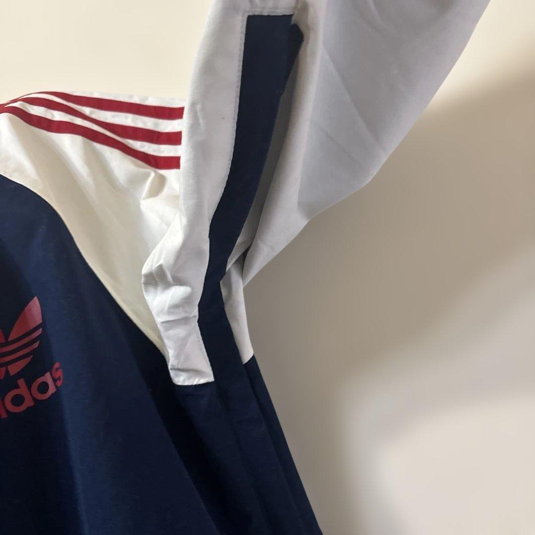 adidas スノボジャケット ネイビー/ホワイト