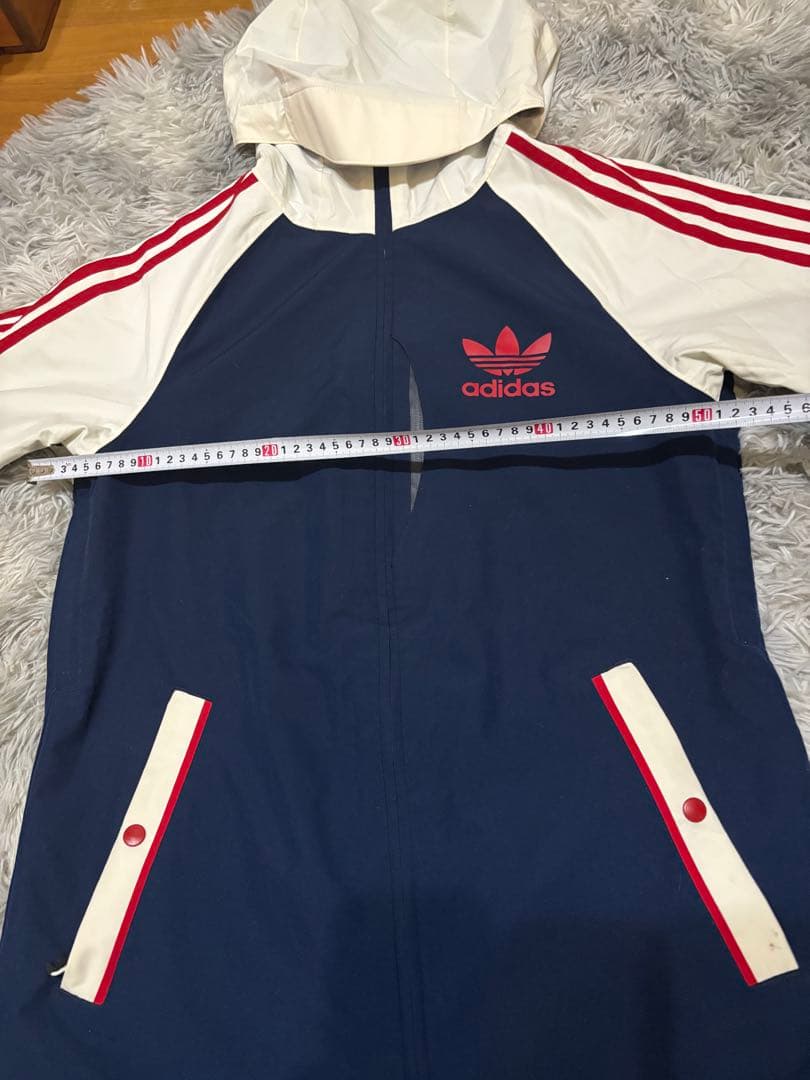 adidas スノボジャケット ネイビー/ホワイト