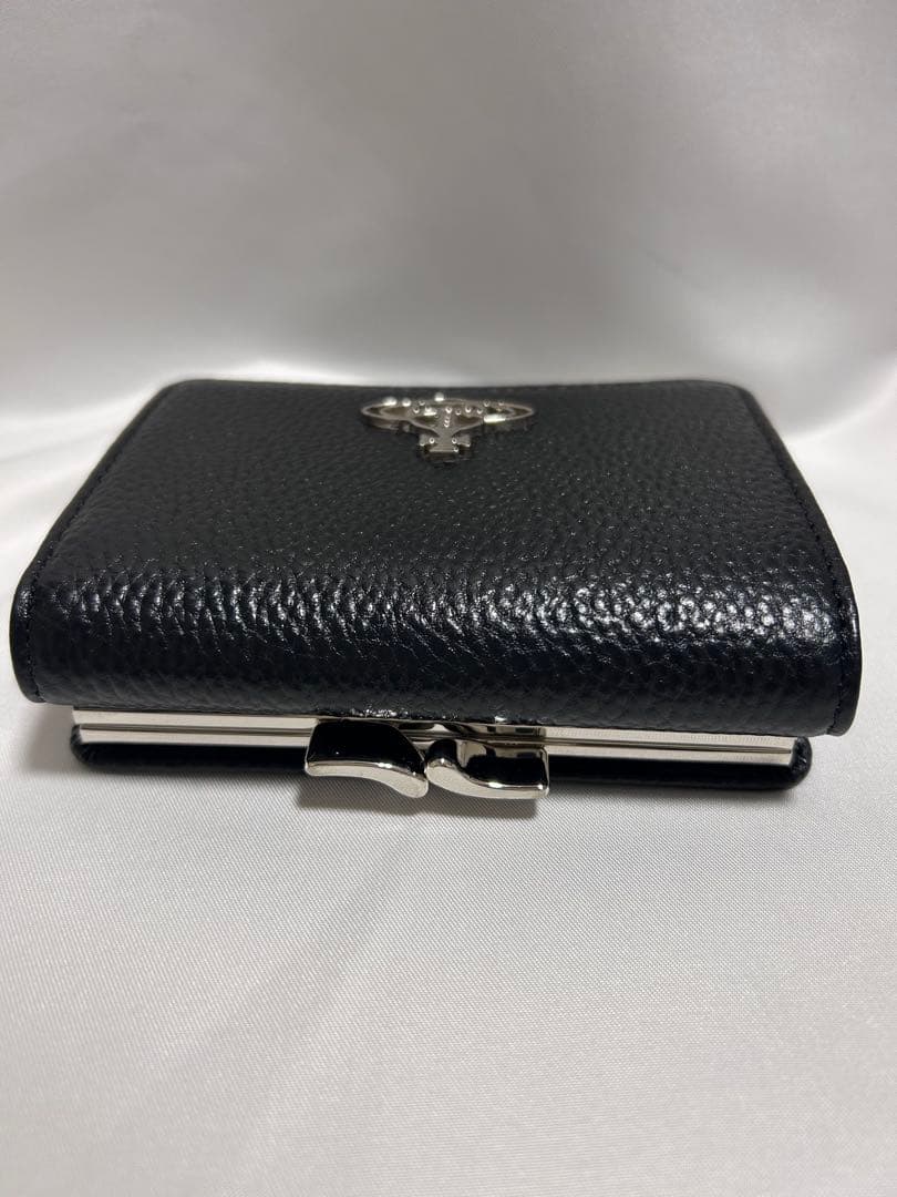Vivienne Westwoodブラックレザー三つ折り財布