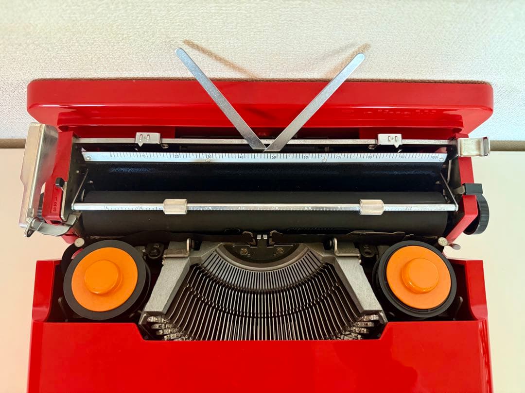 【希少】Olivetti　オリベッティ　タイプライター　バレンタイン　赤いバケツ