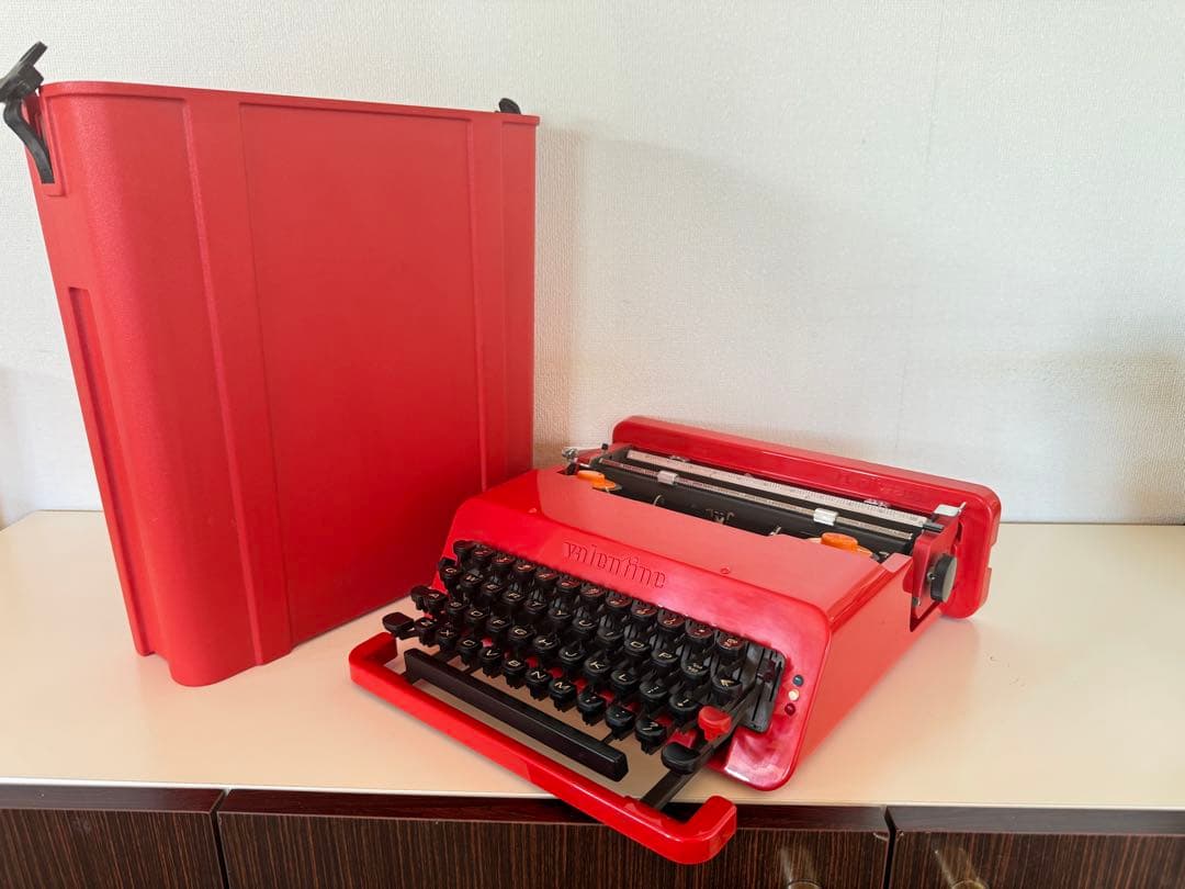 【希少】Olivetti　オリベッティ　タイプライター　バレンタイン　赤いバケツ