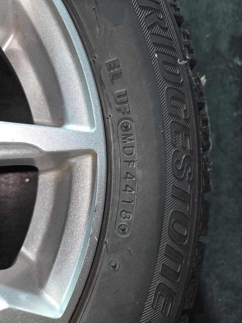 155/65R13 ブリヂストン　スタッドレスVRX 2018年製　本州の人限定