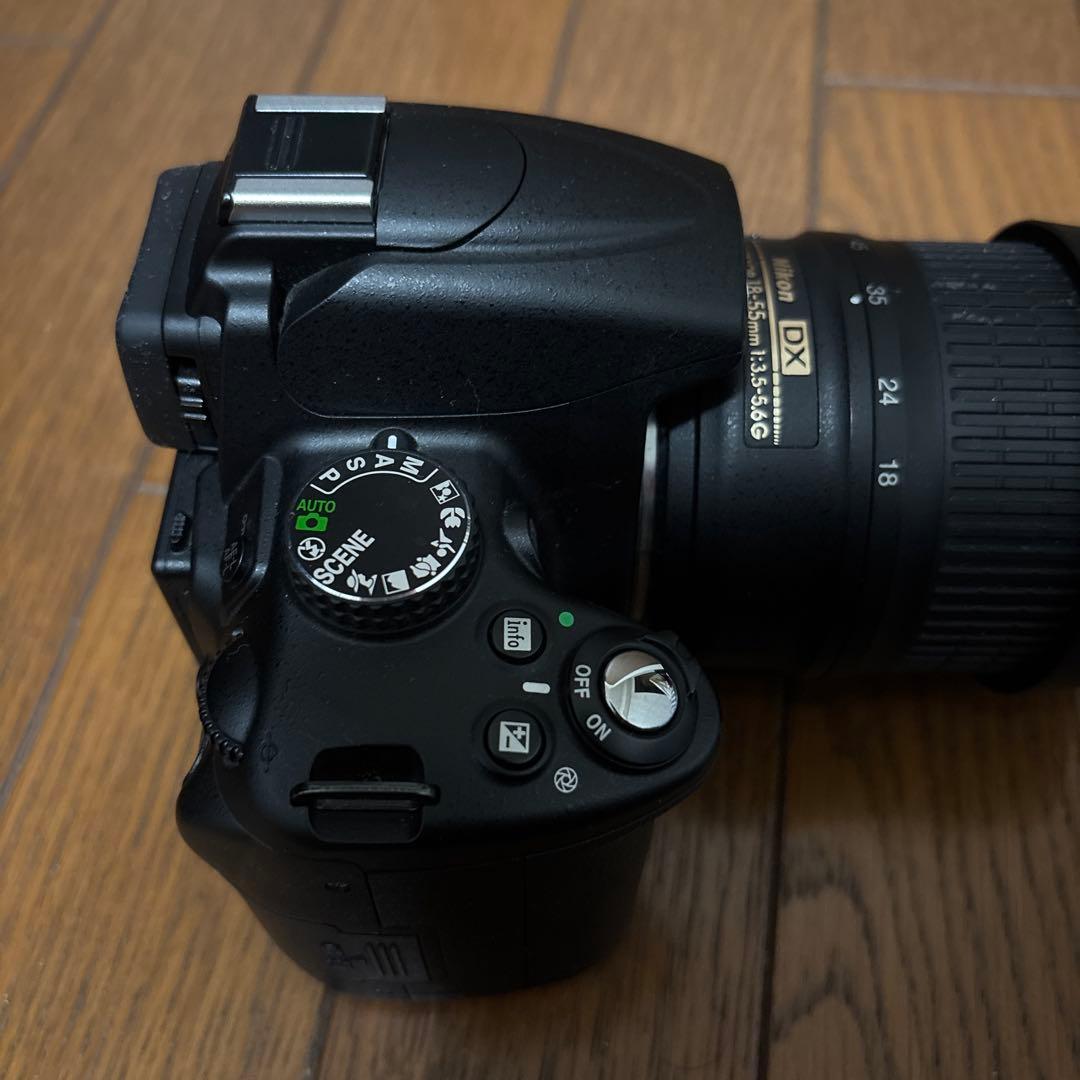 Nikon D5000 デジタル一眼レフ AF-S 18-55mmレンズ付き