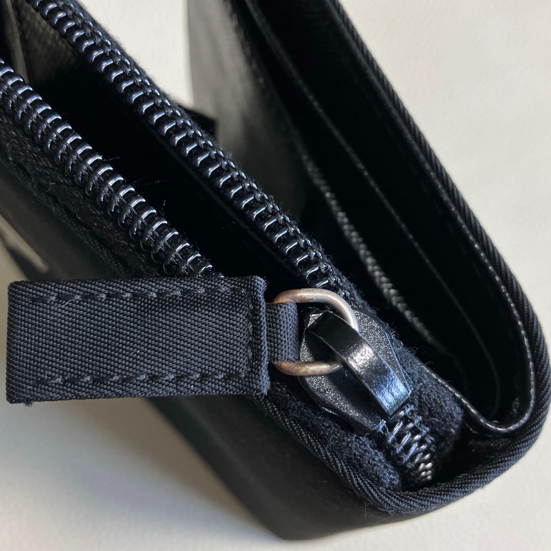 PRADA プラダ　ナイロン　ラウンドファスナー　二つ折り財布　ブラック　訳アリ
