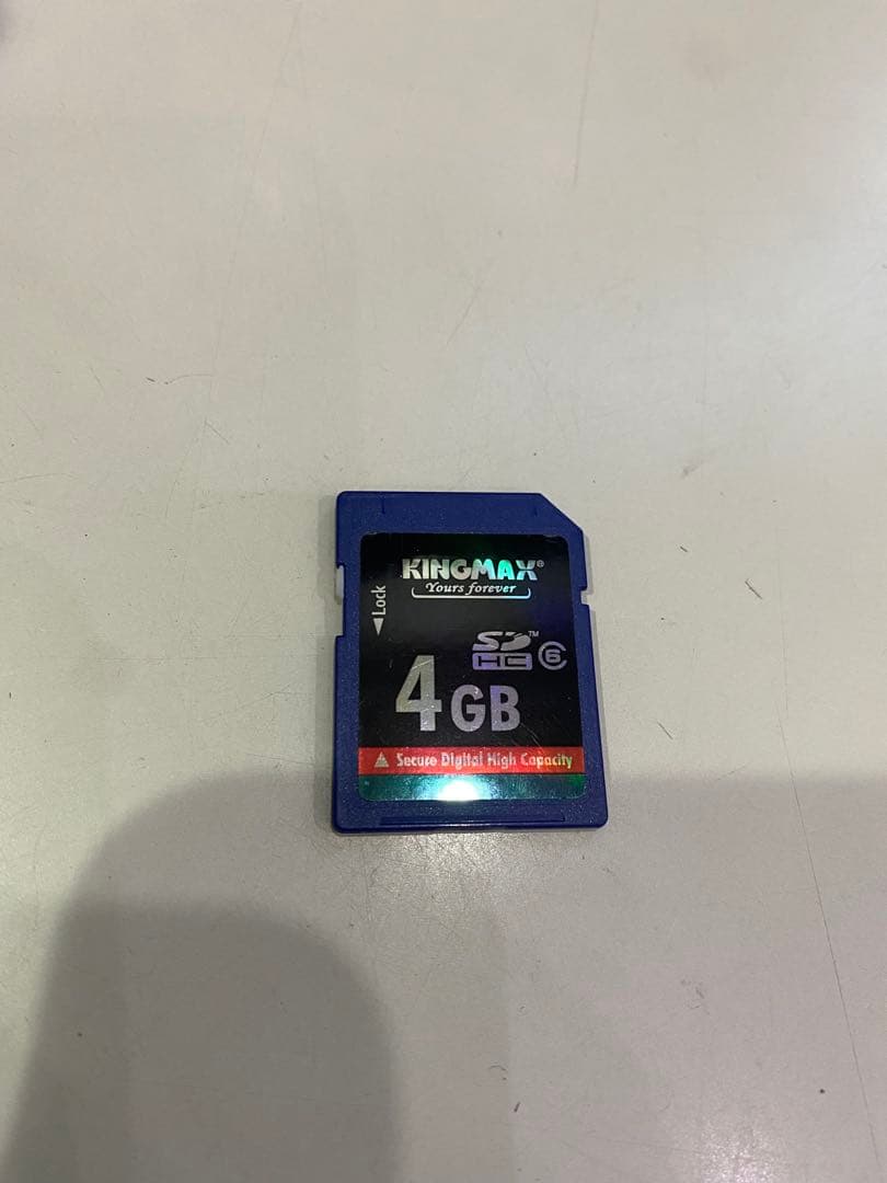 ニコン COOLPIX L26 シルバー　デジタルカメラ