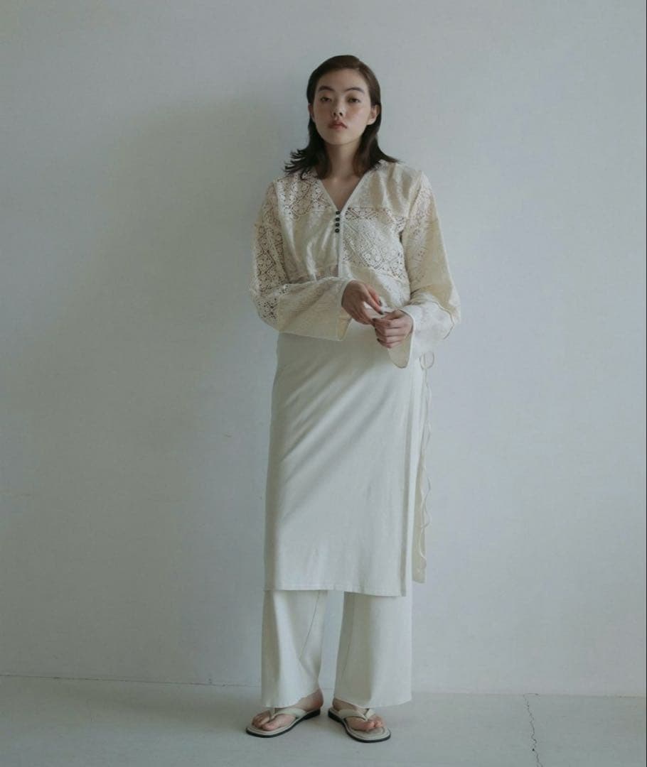 ボタン＆タグ付アンヌークanuke Patchwork LaceCardigan