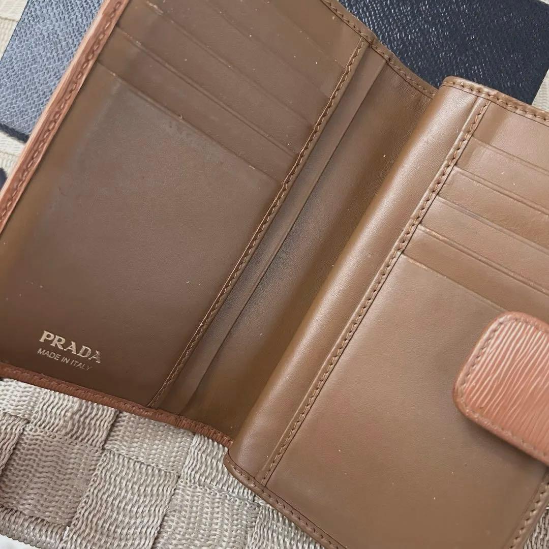 PRADA プラダ　ブラウン 二つ折り財布