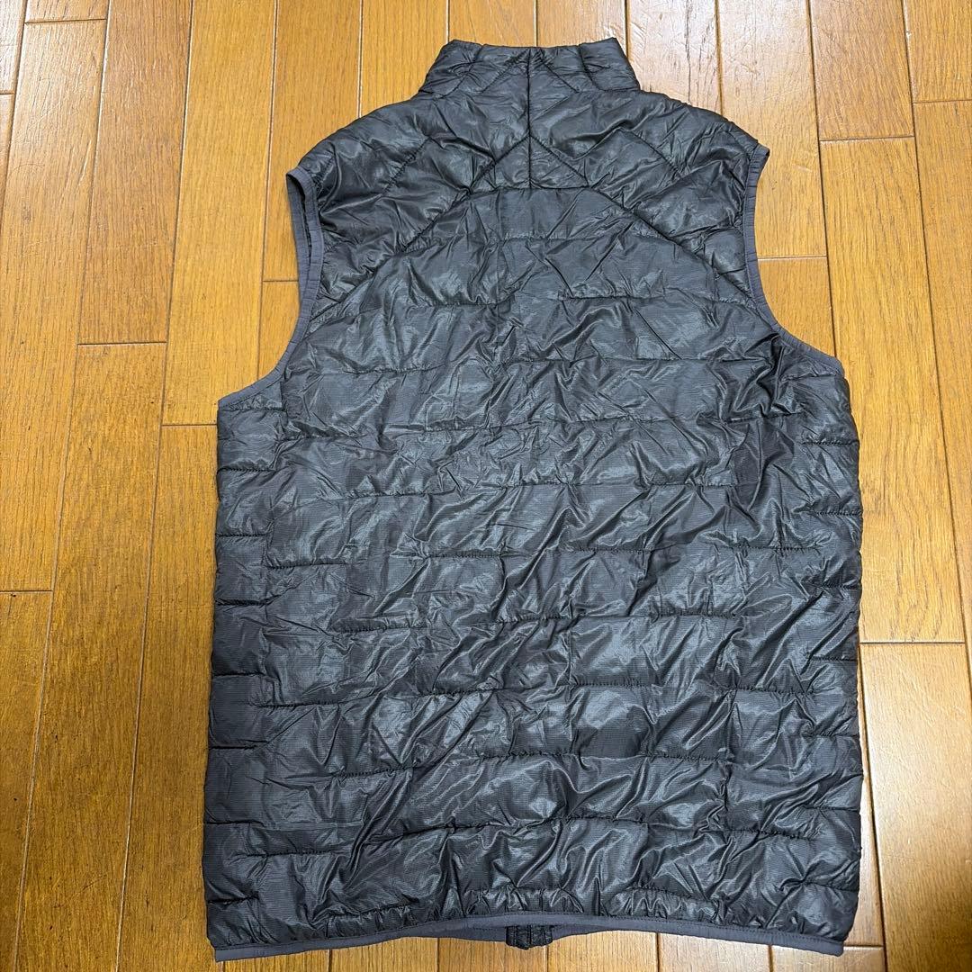 Patagonia ダークグレー　ナノパフベスト