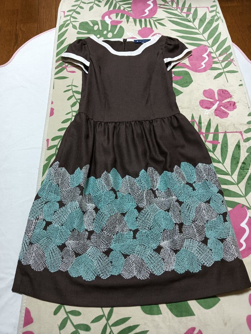 専用　エムズグレイシー　ブラウン花柄＆黒小花柄半袖ワンピース