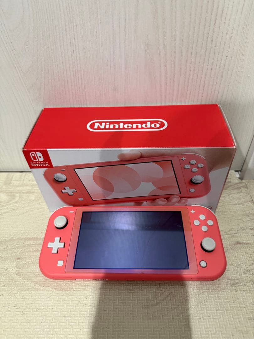 Nintendo Switch Lite コーラル （本体）