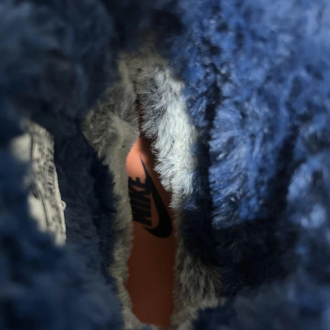 ナイキ　ウィメンズ　カイシ　ウィンター　シューズ　NIKE ハイカット　ボア