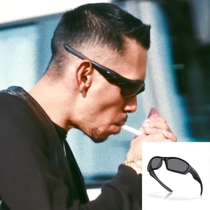 ！数量限定 IO氏着！サングラスOAKLEY ストレートジャケット