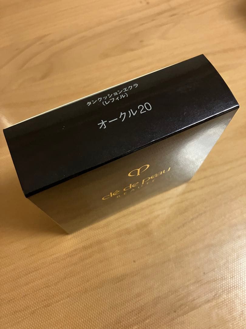 クレドポーボーテ　タンクッションエクラ オークル20 レフィル