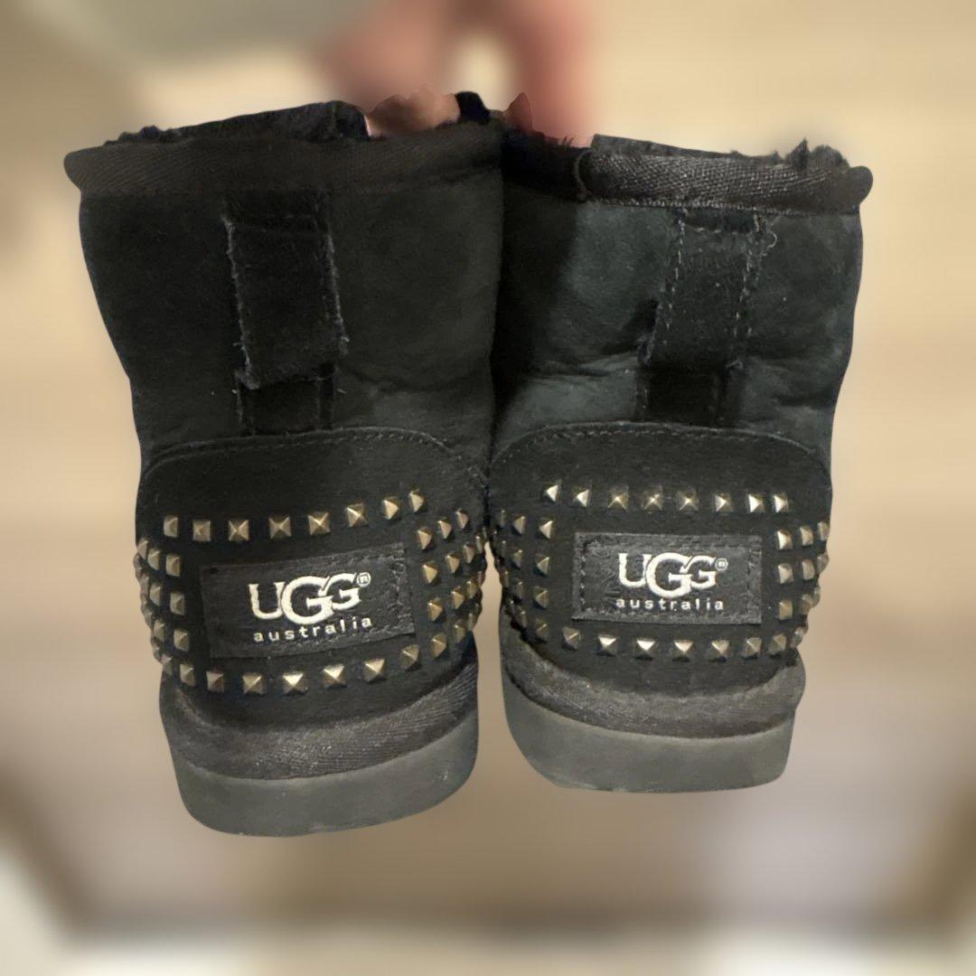 UGG美品❤️ムートンショートブーツ　スタッズ付き黒　最終値下げ中！！