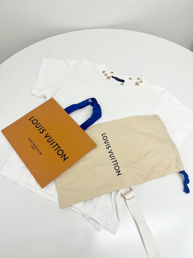 LOUIS VUITTON モノグラムチャーム付 サイドストラップ Tシャツ