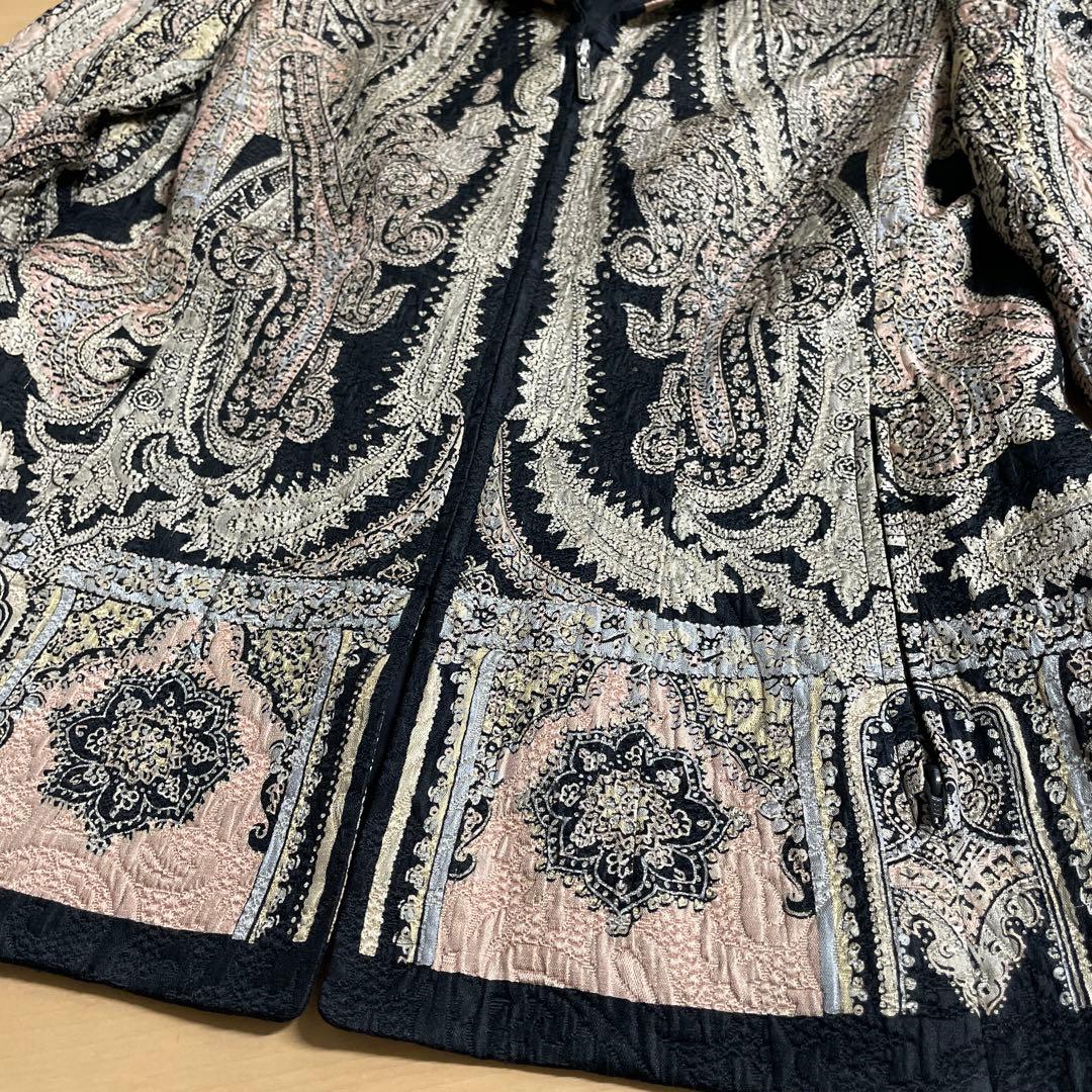 未使用級　銀座マギー　イネス　テーラードジャケット 黒と金の刺繍　シルク　ウール
