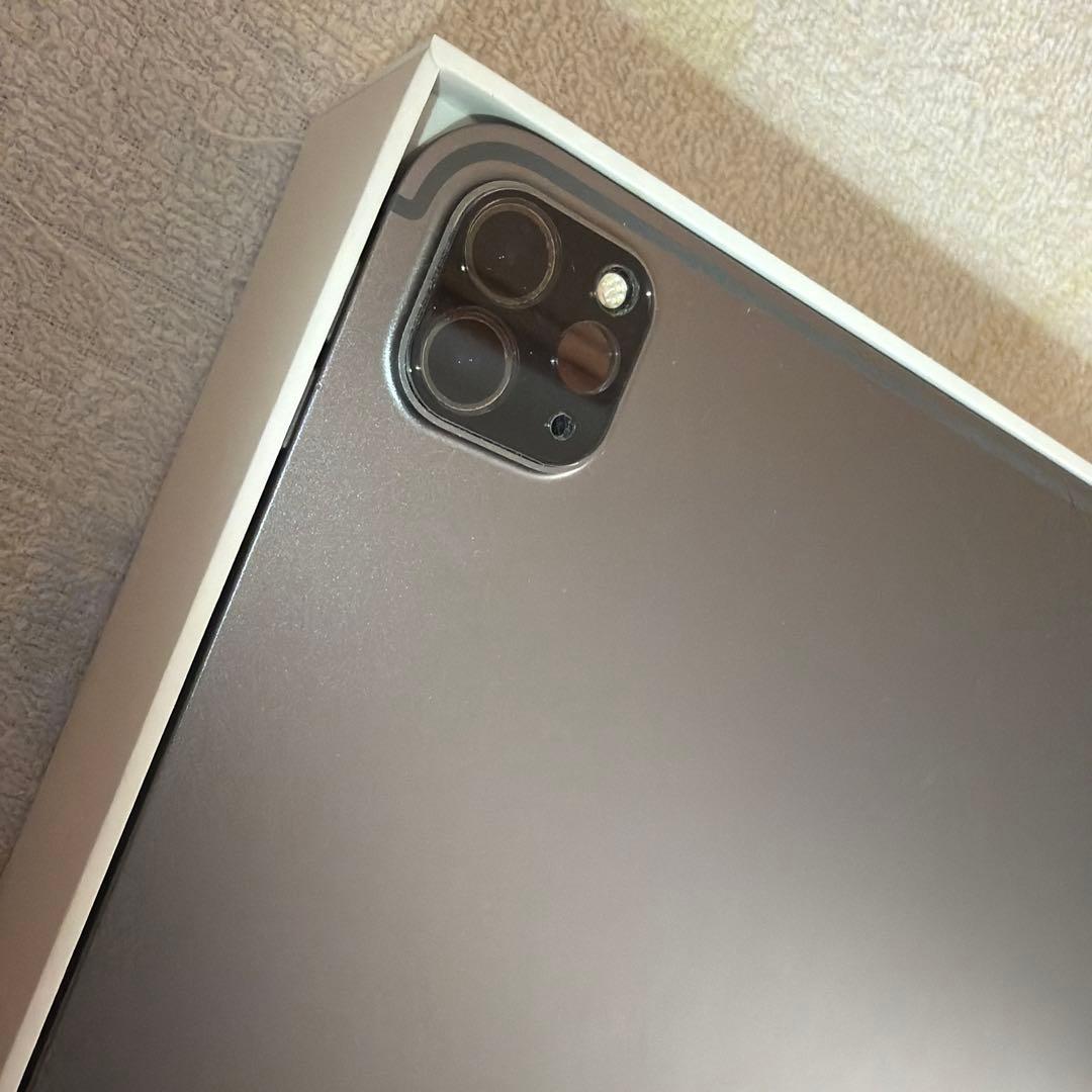 iPad Pro 12.9 第6世代128GB Apple Pencil付き