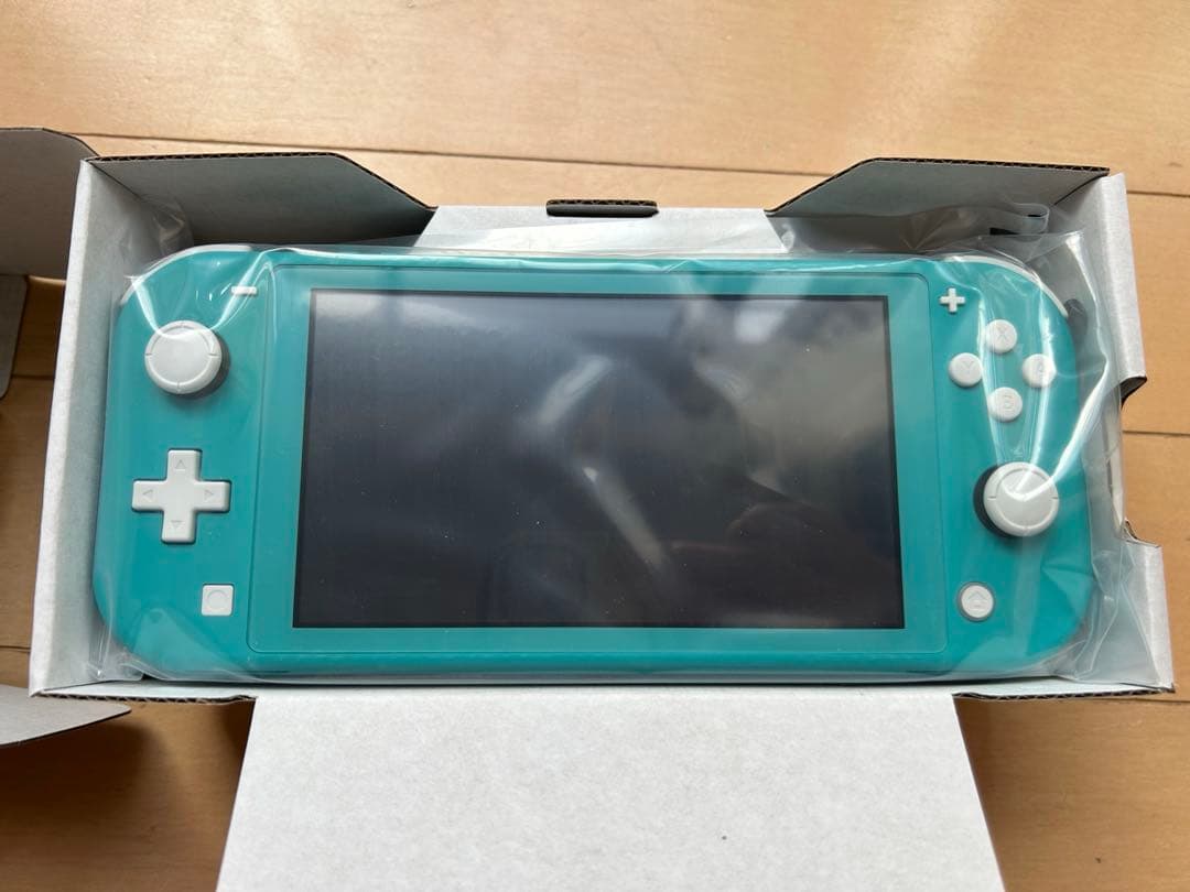Nintendo Switchライト　ターコイズ　ニンテンドー　新品　未使用