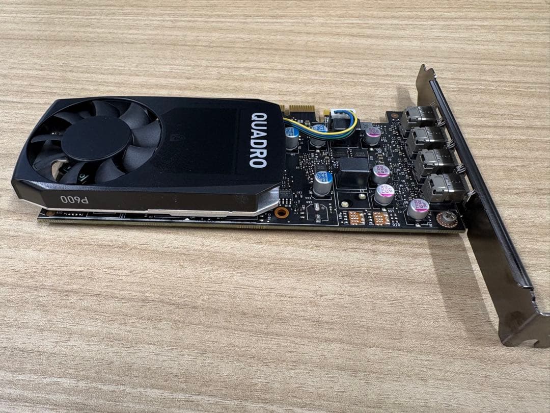 QUADRO グラフィックボード PCI Express
