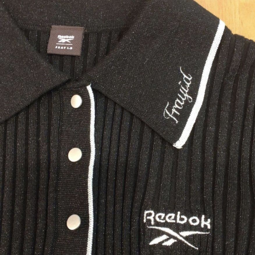 【完売品】新品　Reebok　FRAY I.D　ラメリブポロカラーニット