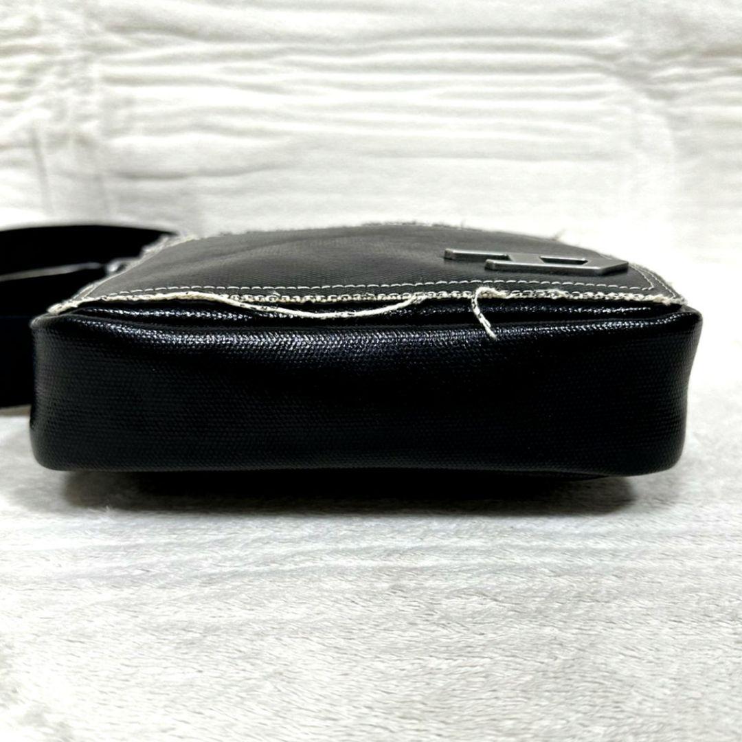 ​極美品 ディーゼル ショルダーバッグ Dロゴ レザー 黒 斜め掛け 現行モデル