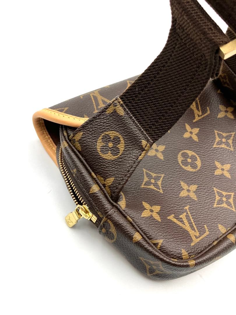 【美品】ルイヴィトン LOUIS VUITTON バムバッグ ボスフォール