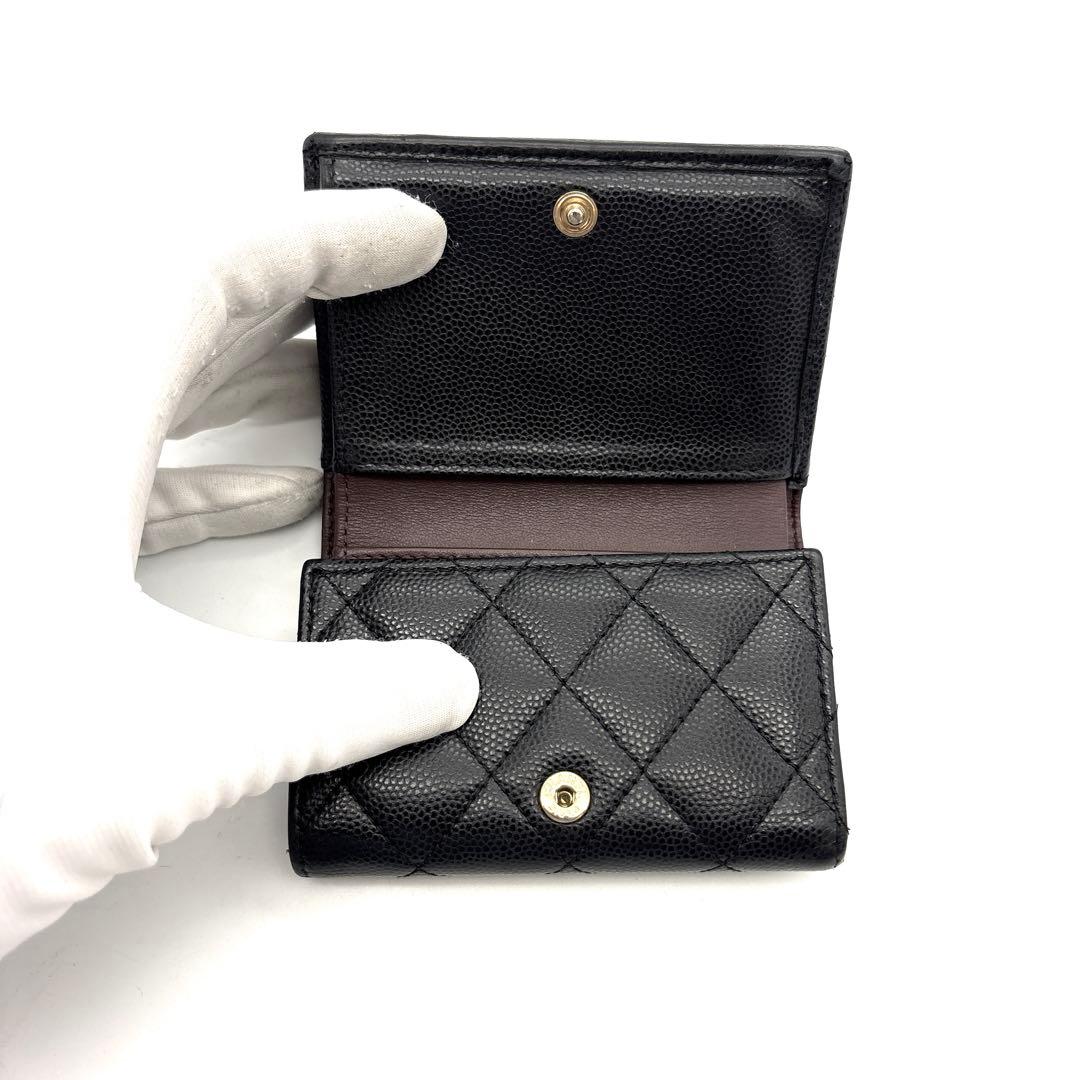 極美品◆CHANEL 三つ折り財布 キャビアスキン マトラッセ 黒 32番台