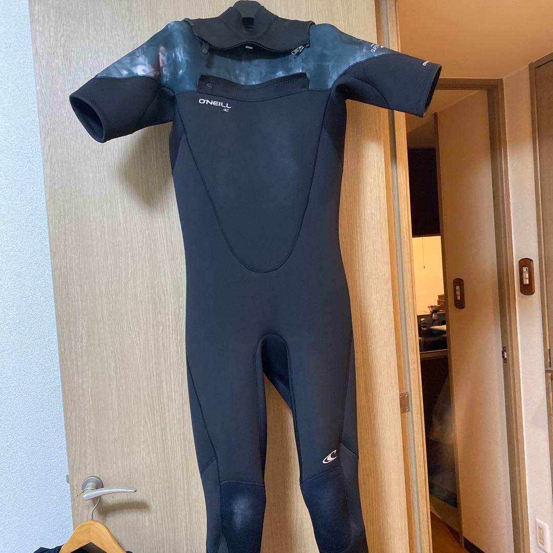 O'Neill SuperFreak ブラック シーガル　今季春に購入サイズＬＢ