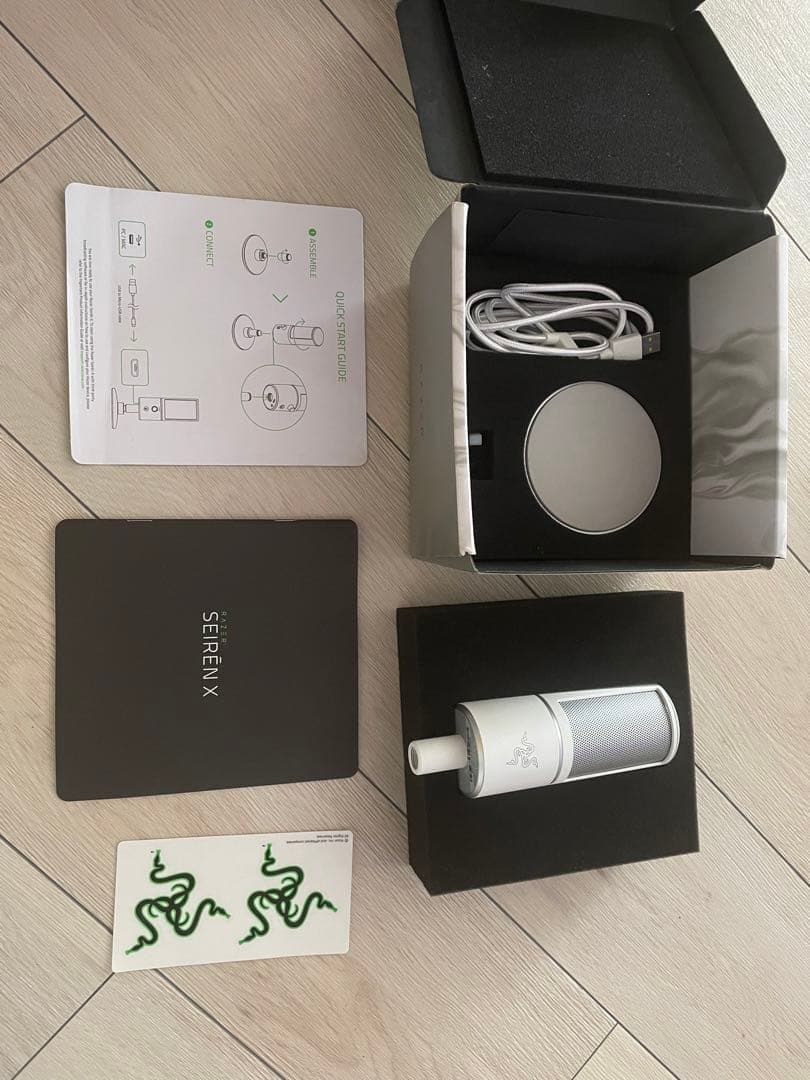 Razer Seiren X マーカリー コンデンサー マイクロフォン