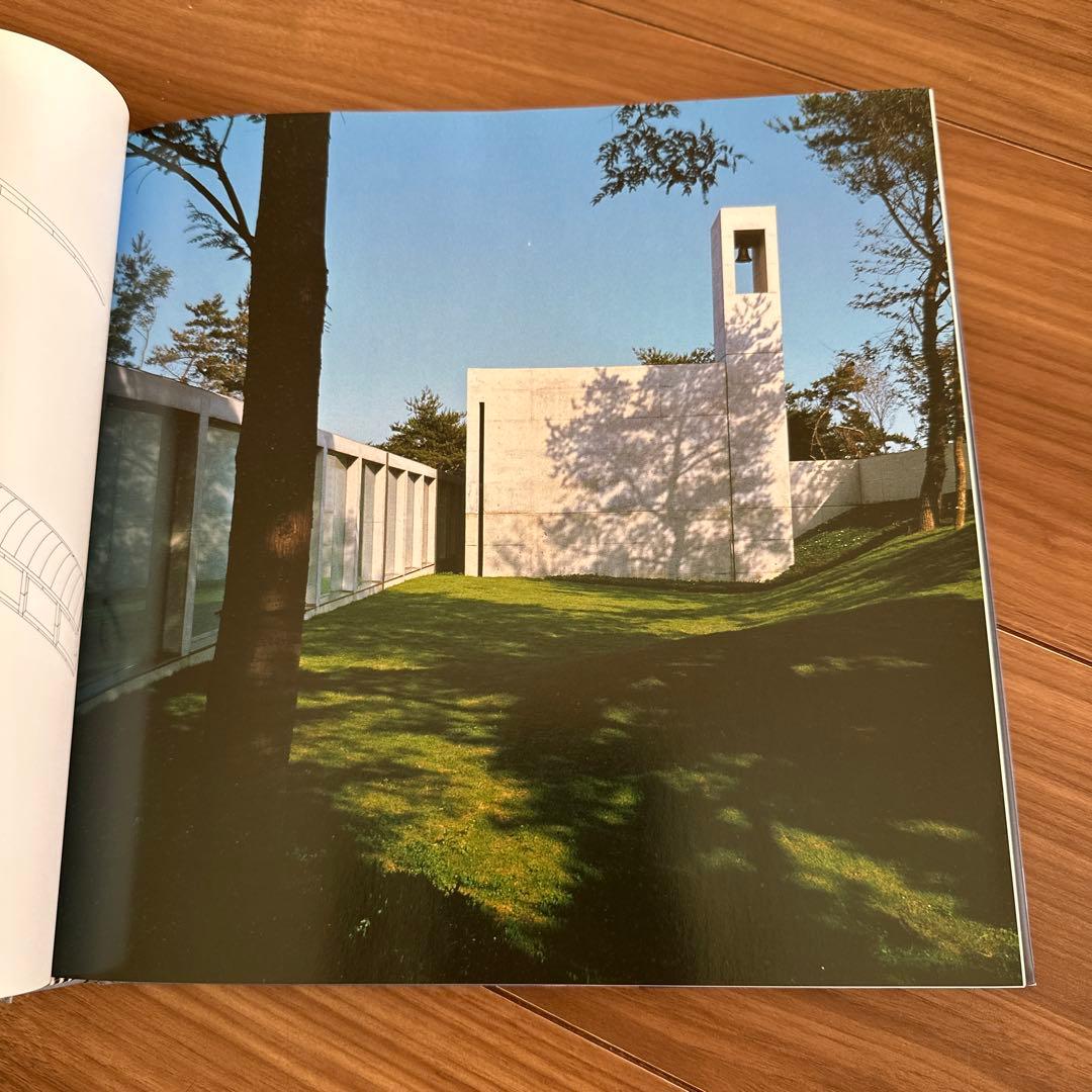 TADAO ANDO LIGHT AND WATER 安藤忠雄　サイン入り