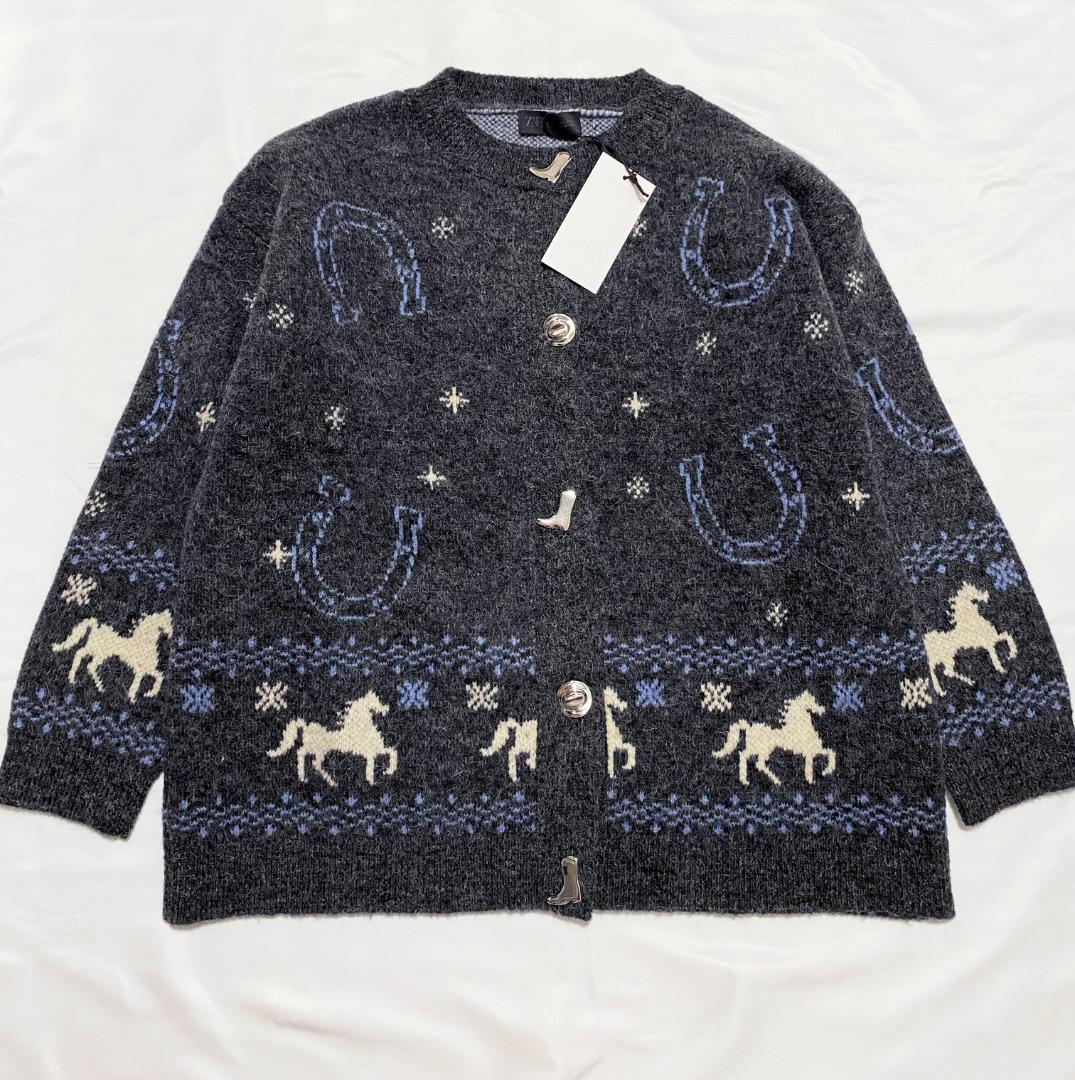 新品 ZARA ジャカードニットボタンカーディガン M 馬柄セーター
