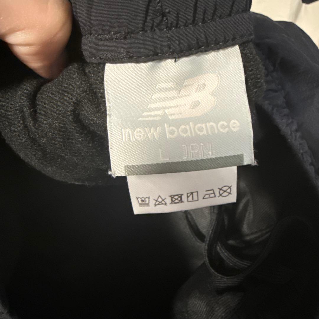 New Balance★モノトーン柄　シャカシャカ上下レディースセットアップ
