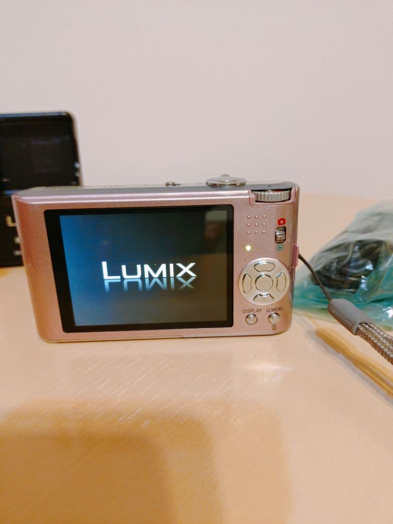 パナソニックLUMIX DMC-FX60　ピンク デジタルカメラ