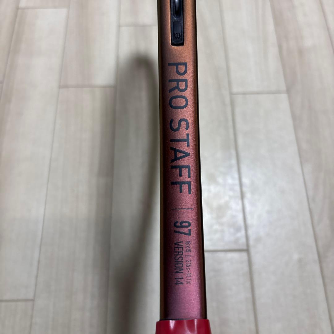 【美品】　Wilson Pro Staff 97 V14 G3 ガット張りたて