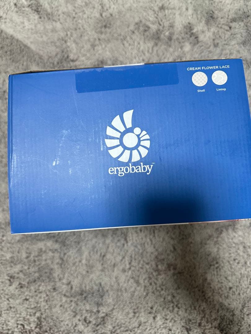 3連休限定　ergobaby OMNI Breeze クリームフラワーレース
