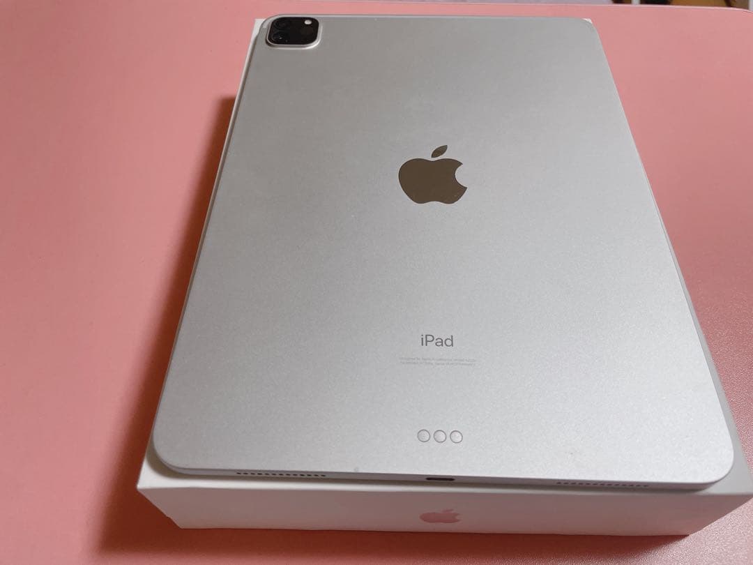 栗*田様 iPad Pro 第2世代 11インチ256GB Wi-Fi