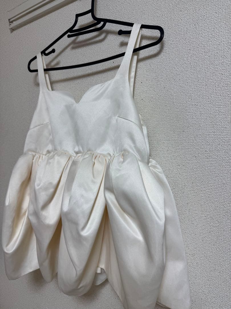 美品 bibiy. BIANCA TOPS ホワイト