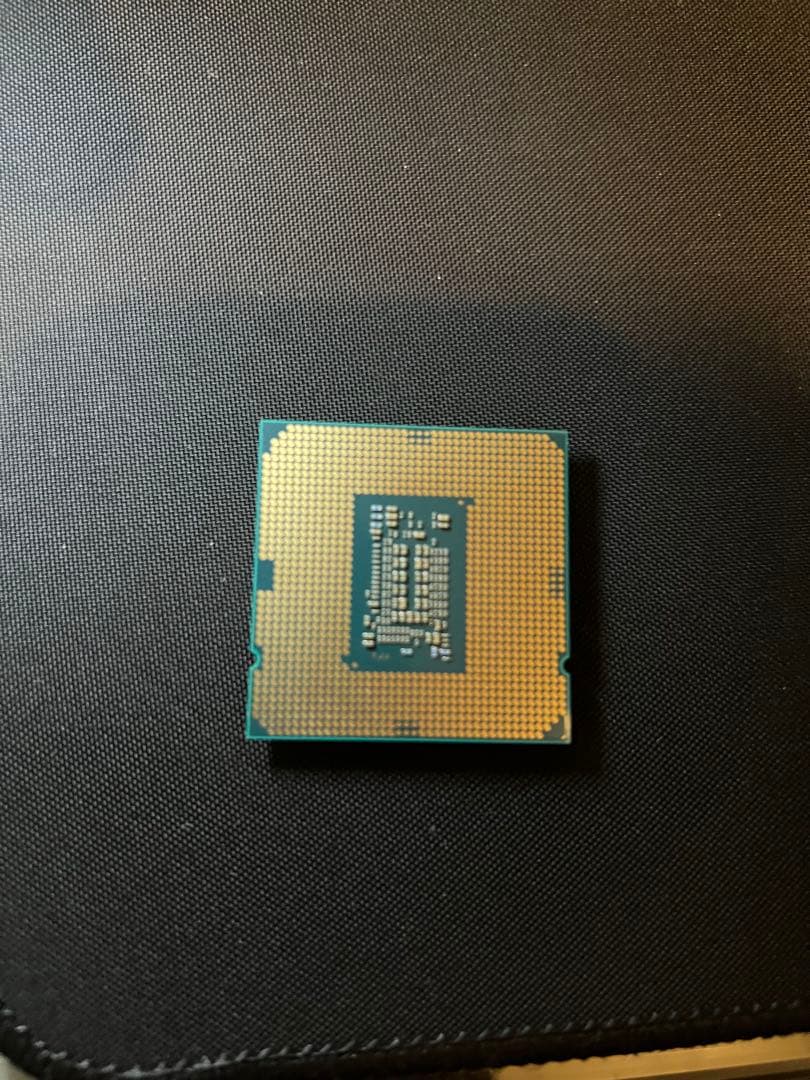 CPU i3-10105F