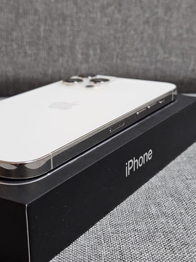 iPhone12 Pro Max SIMロック解除済み128GB 本体