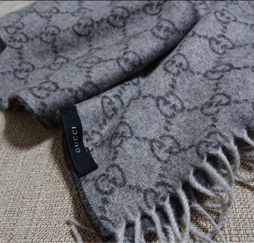 gucci グッチ　マフラー