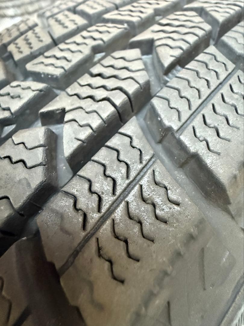 145/80R13 バリ山ダンロップ スタッドレスタイヤ 13インチ 4本