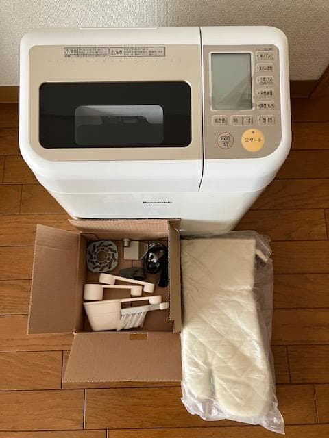 【美品】Panasonic ゴパン ホームベーカリー SD-RBM1000-W