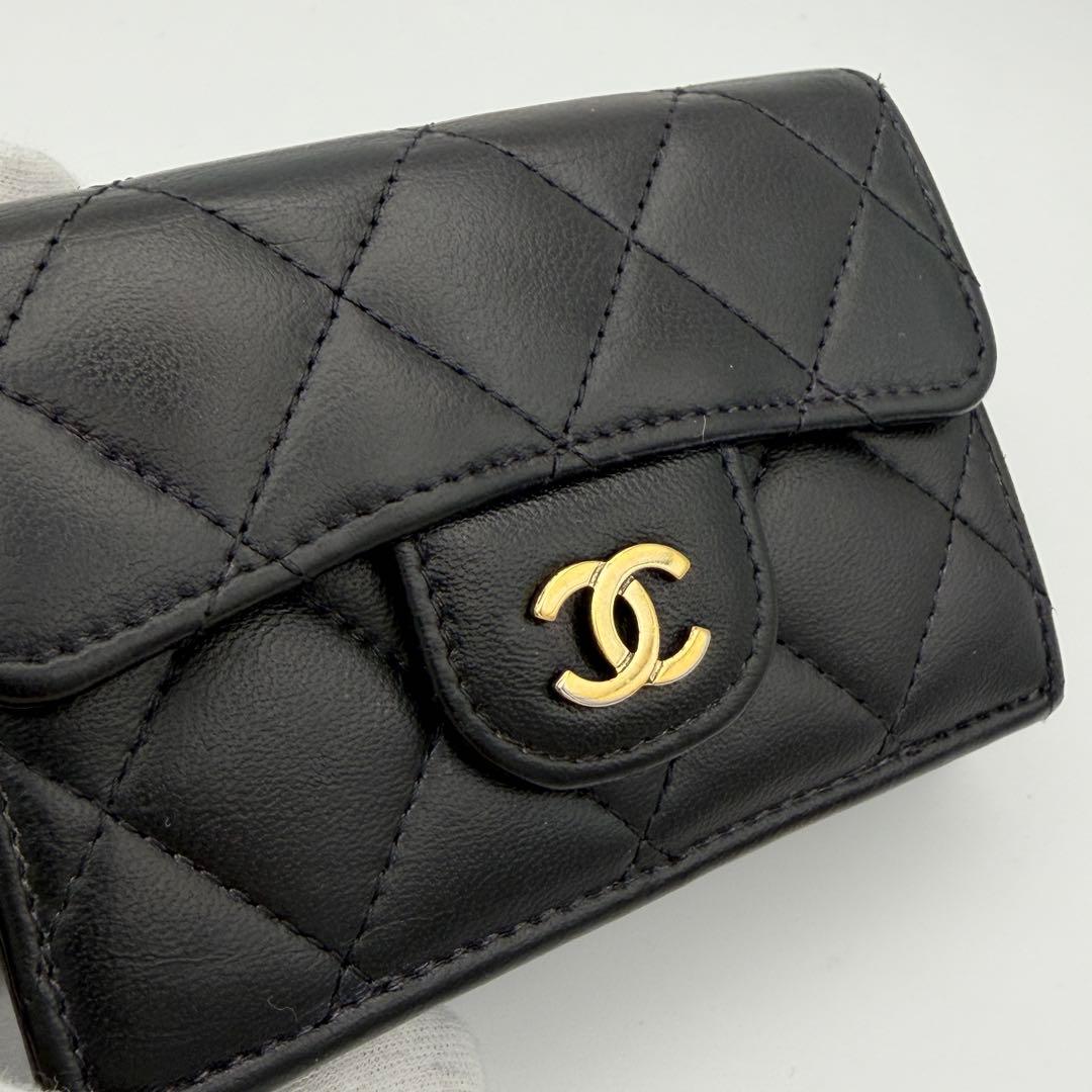 CHANEL シャネル ミニ財布 マトラッセ 三つ折り コンパクトゴールド金具