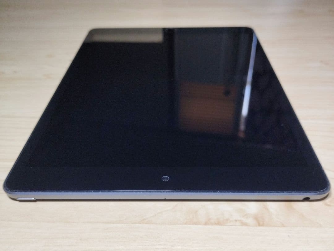 【美品】iPad 第9世代 Wi-Fiモデル 64GB バッテリー最大容量99%