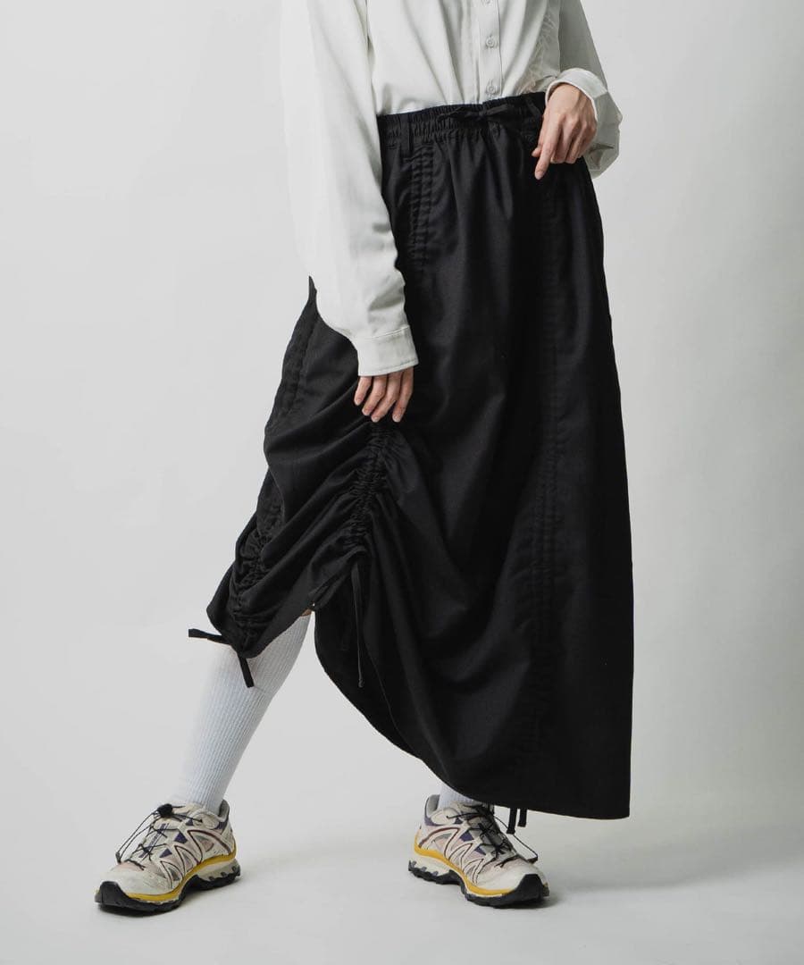 【NOT CONVENTIONAL】string skirt
