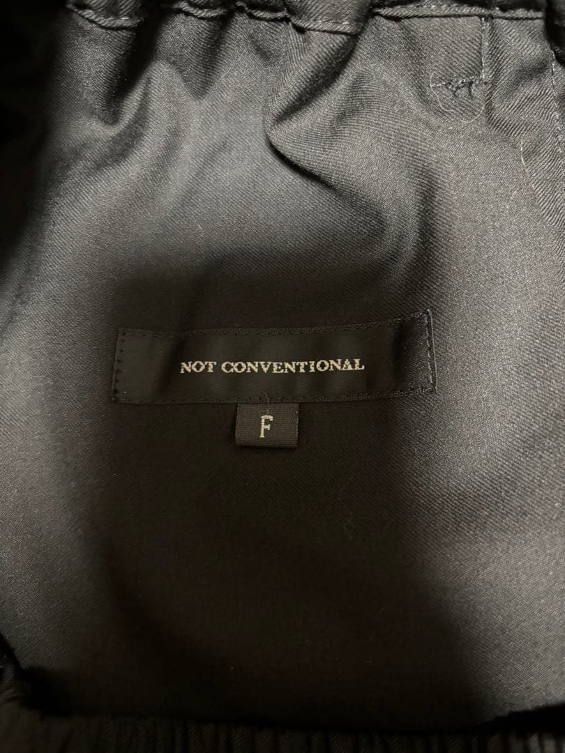 【NOT CONVENTIONAL】string skirt