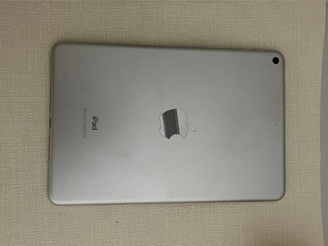 美品　iPad Mini 第5世代 WiFi 256G キーボードカバー付