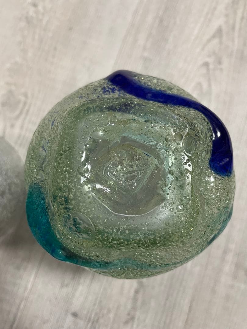 2客　稲嶺盛吉ガラス